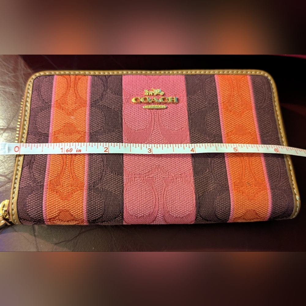 Coach Pink and Brown Wallet medium ID zip - Picture 2 of 13
